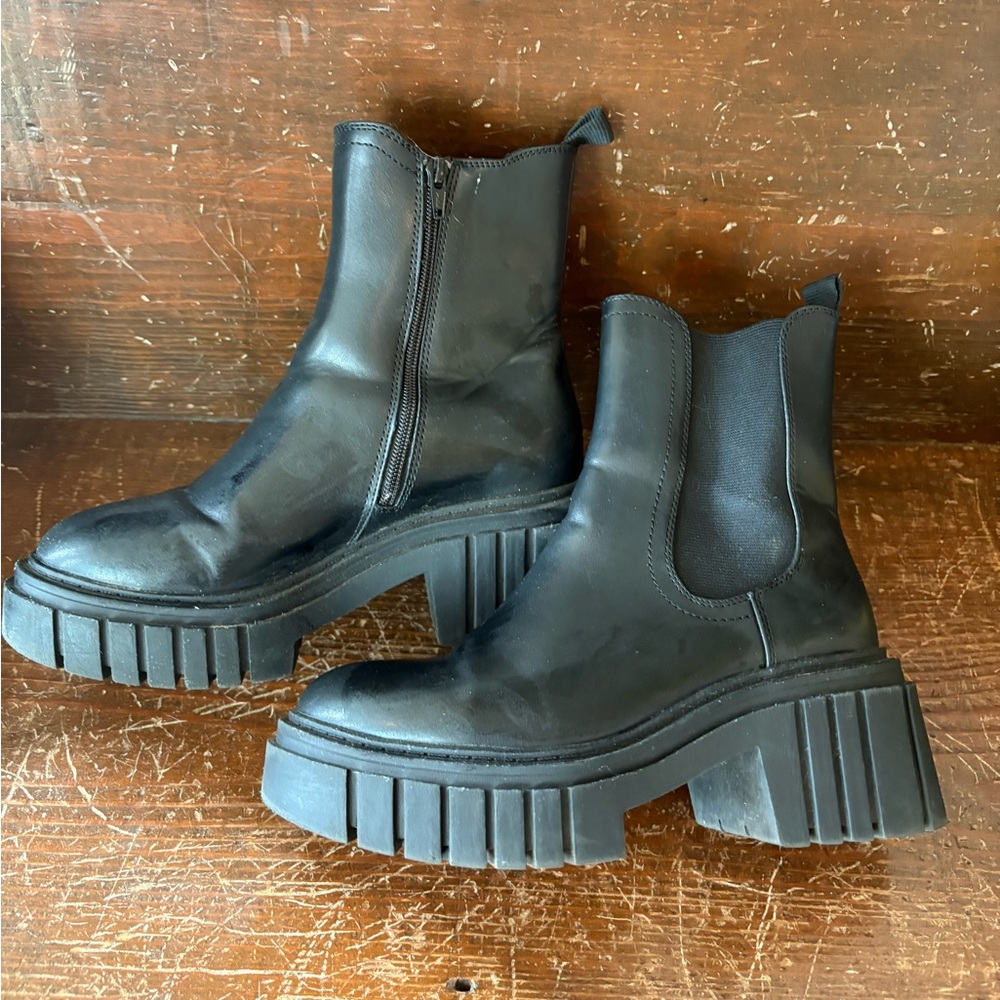Women's Platform Chelsea Boots - Wild Fable Black, 7